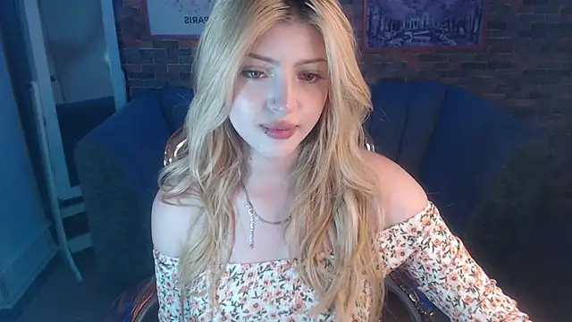 Kitty fox b online show from December 2024 03:55:01 PM