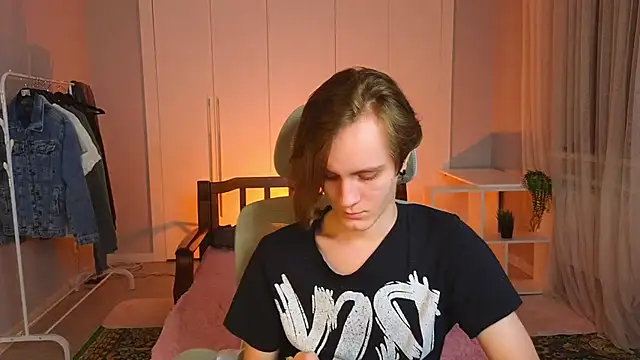 nikompell online show from March 2025 11:49:01 PM