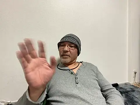 Grandpa29hijii online show from February 2025 12:45:02 PM