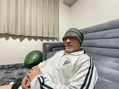 Grandpa29hijii online show from March 2025 12:35:02 PM