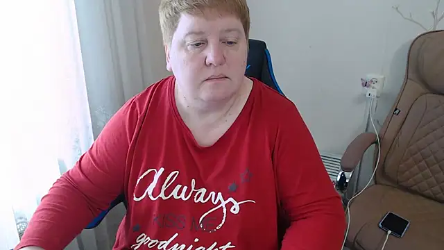Snapshot of Limonka-Fire chatting on May 2026 07:06:02 AM Limonka-Fire online show from May 2026 07:06:02 AM
