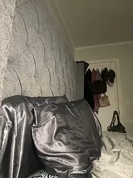 camiliaskye online show from September 2025 04:11:02 AM