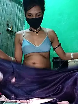 Snapshot of Hoty_girl_143 chatting on November 2025 05:28:02 AM Hoty girl 143 online show from November 2025 05:28:02 AM