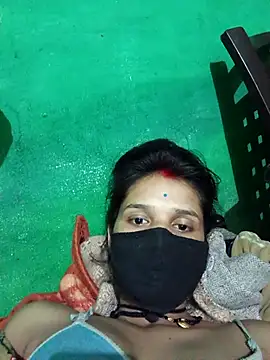 Snapshot of Hoty_girl_143 chatting on November 2025 12:54:01 AM Hoty girl 143 online show from November 2025 12:54:01 AM