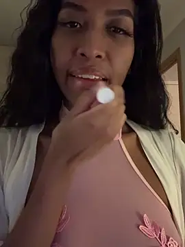 Snapshot of IamCrystal2 chatting on December 2024 08:03:02 PM IamCrystal2 online show from December 2024 08:03:02 PM