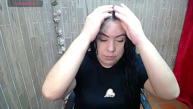 solyeria online show from January 2026 12:58:01 AM