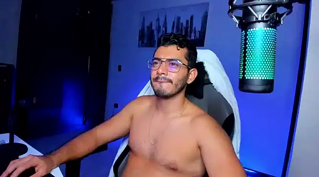 Snapshot of BrunoD31 chatting on January 2025 04:47:02 AM BrunoD31 online show from January 2025 04:47:02 AM