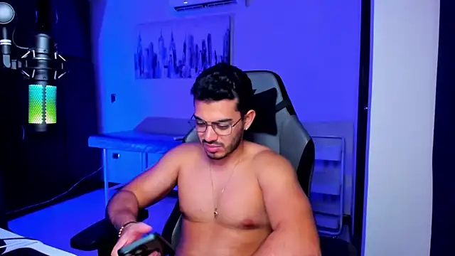 Snapshot of BrunoD31 chatting on October 2025 04:37:01 AM BrunoD31 online show from October 2025 04:37:01 AM