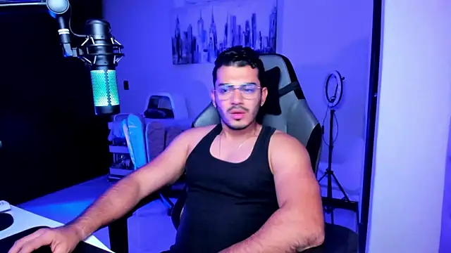 Snapshot of BrunoD31 chatting on October 2025 04:49:02 AM BrunoD31 online show from October 2025 04:49:02 AM