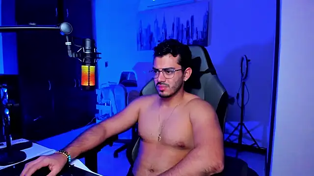 Snapshot of BrunoD31 chatting on November 2025 05:05:01 AM BrunoD31 online show from November 2025 05:05:01 AM