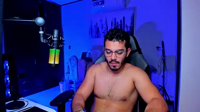 Snapshot of BrunoD31 chatting on November 2025 04:01:02 AM BrunoD31 online show from November 2025 04:01:02 AM