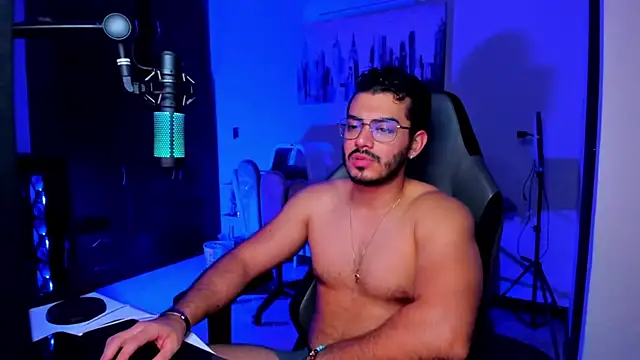 Snapshot of BrunoD31 chatting on November 2025 04:04:01 AM BrunoD31 online show from November 2025 04:04:01 AM