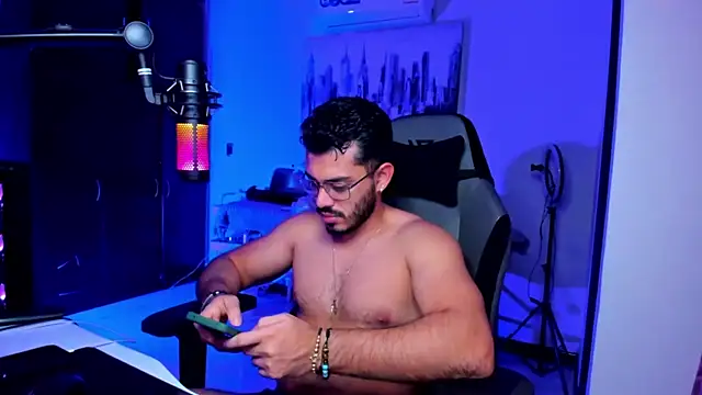 Snapshot of BrunoD31 chatting on December 2025 04:50:01 AM BrunoD31 online show from December 2025 04:50:01 AM