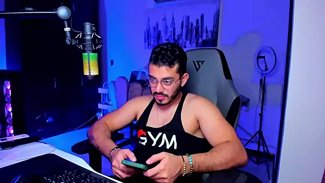 Snapshot of BrunoD31 chatting on December 2025 04:41:02 AM BrunoD31 online show from December 2025 04:41:02 AM