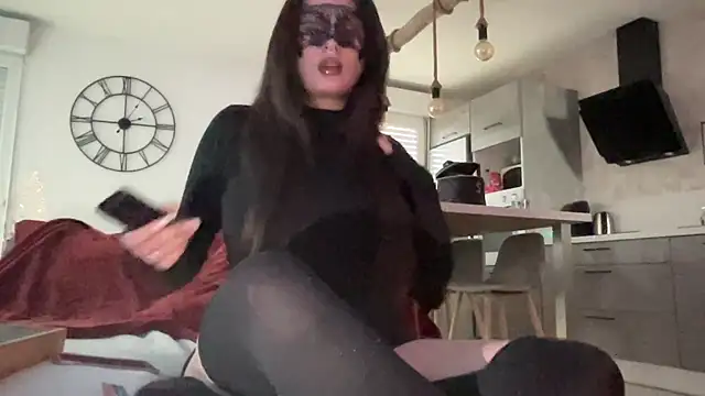 Snapshot of DominaCat75 chatting on December 2024 01:07:02 PM DominaCat75 online show from December 2024 01:07:02 PM