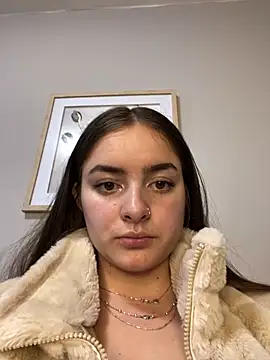 imlindapink online show from February 2025 05:29:01 PM