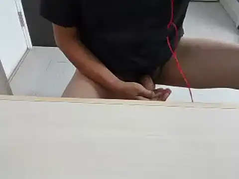 XiaoGuoGuo284512 online show from December 2024 04:41:02 AM