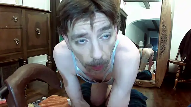 Snapshot of MaxJr8008 chatting on September 2025 06:47:02 AM MaxJr8008 online show from September 2025 06:47:02 AM