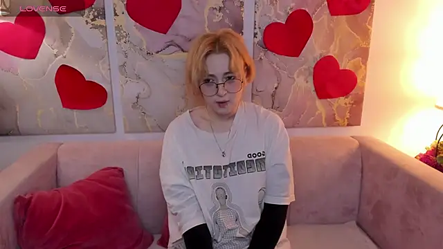 fiamoory online show from February 2025 01:11:01 AM