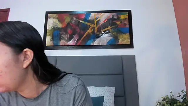 LaraGoldd online show from January 2026 11:47:02 PM