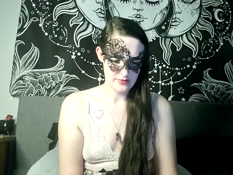 Snapshot of LexiSnowUK chatting on February 2025 10:19:02 PM LexiSnowUK online show from February 2025 10:19:02 PM