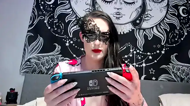 Snapshot of LexiSnowUK chatting on February 2025 10:59:01 PM LexiSnowUK online show from February 2025 10:59:01 PM