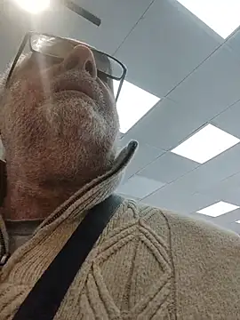 Satiro Sevilla online show from December 2025 12:12:01 PM