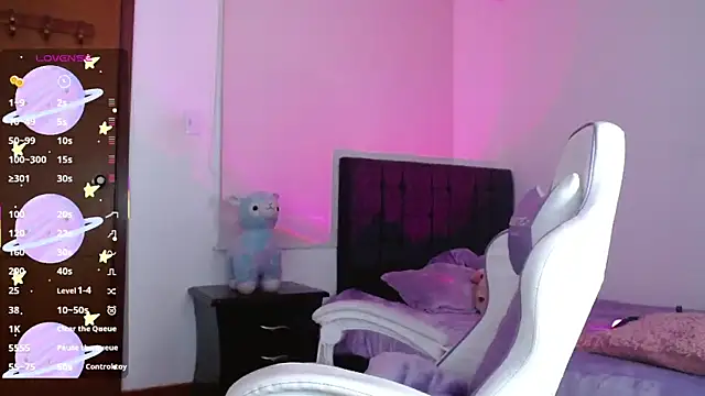 evie cloud online show from November 2025 11:16:02 PM