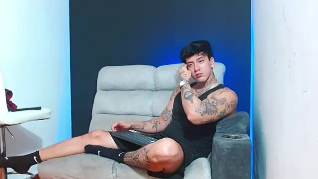 Snapshot of JUSTIN_FULLER1 chatting on May 2026 03:57:02 AM JUSTIN FULLER1 online show from May 2026 03:57:02 AM