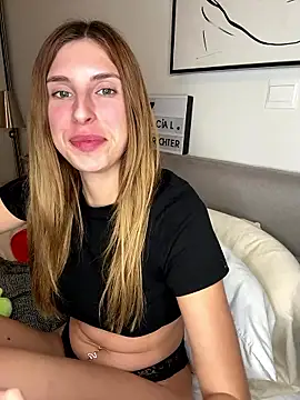 emma05 online show from January 2026 06:11:02 PM