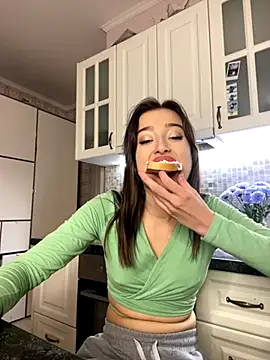 eva and adam1 online show from September 2025 08:14:01 PM