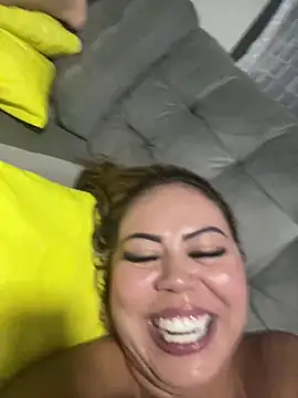 Snapshot of lariic chatting on January 2025 01:37:02 AM lariic online show from January 2025 01:37:02 AM