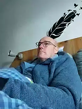 bogland33 online show from November 2025 12:49:02 PM