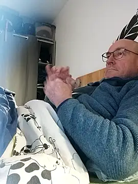 bogland33 online show from January 2026 07:30:01 PM