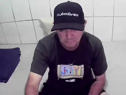 pierdona online show from March 2025 01:42:01 PM