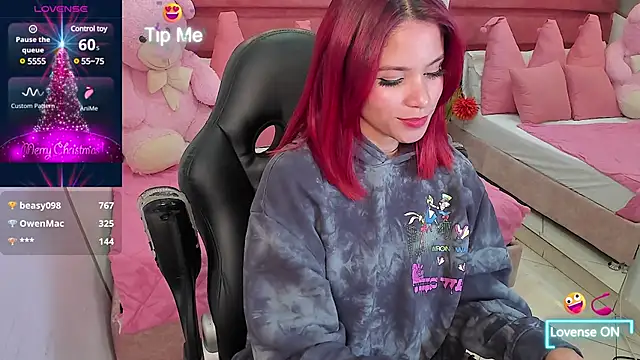 anna  duff online show from December 2024 04:19:02 PM