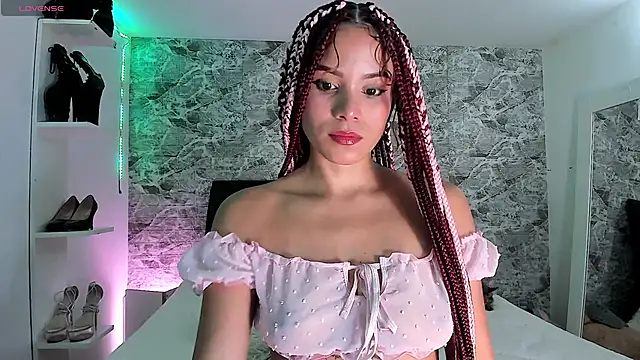 anna  duff online show from February 2025 11:24:01 PM