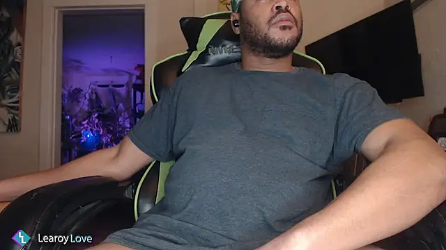 Learoy Love online show from February 2026 04:32:01 AM