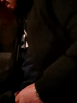 HungJonny99 online show from November 2025 02:00:02 AM