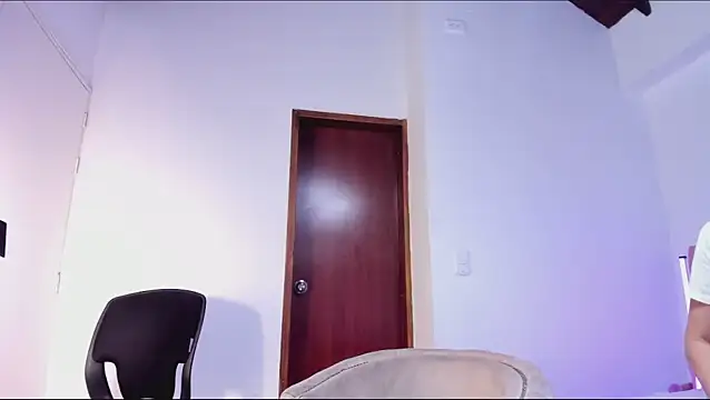 CarolinaGlamour online show from December 2025 08:14:01 PM