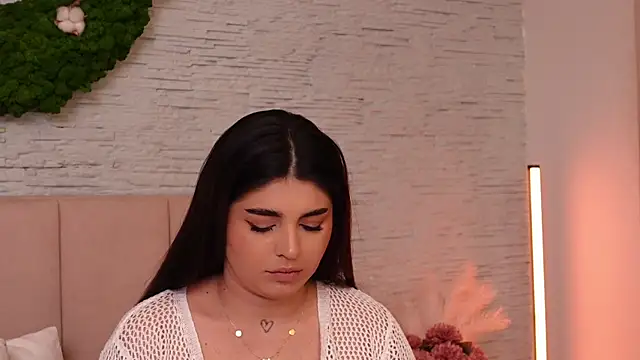 Snapshot of RachelSwaan chatting on December 2024 11:11:01 AM RachelSwaan online show from December 2024 11:11:01 AM