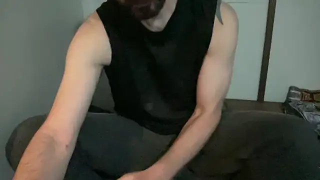 Snapshot of alphajoshkosh chatting on May 2026 12:26:02 AM alphajoshkosh online show from May 2026 12:26:02 AM