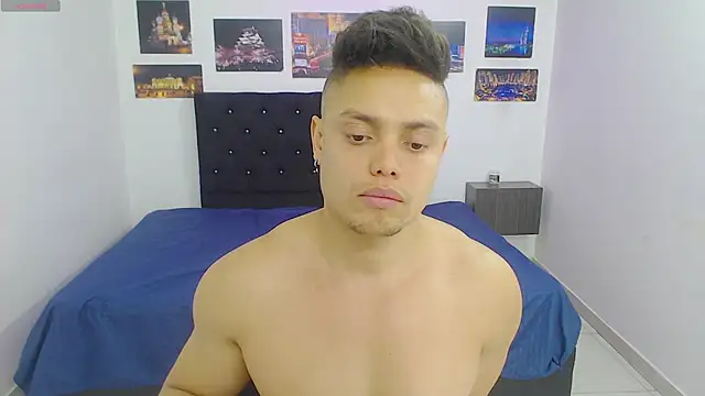 Snapshot of Booy_Hott chatting on December 2024 05:52:01 PM Booy Hott online show from December 2024 05:52:01 PM