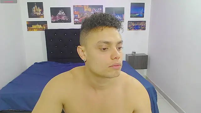 Snapshot of Booy_Hott chatting on December 2024 02:48:02 PM Booy Hott online show from December 2024 02:48:02 PM