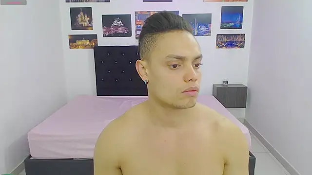 Snapshot of Booy_Hott chatting on December 2024 03:11:02 PM Booy Hott online show from December 2024 03:11:02 PM