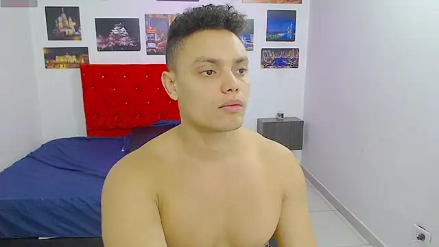 Snapshot of Booy_Hott chatting on January 2025 03:29:02 PM Booy Hott online show from January 2025 03:29:02 PM