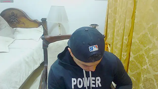 Snapshot of Booy_Hott chatting on March 2025 12:10:02 AM Booy Hott online show from March 2025 12:10:02 AM