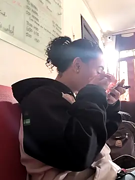 evafoxs online show from November 2025 12:27:01 PM