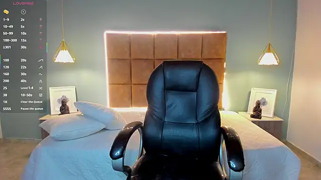 AlejooTwink online show from October 2025 03:04:02 AM