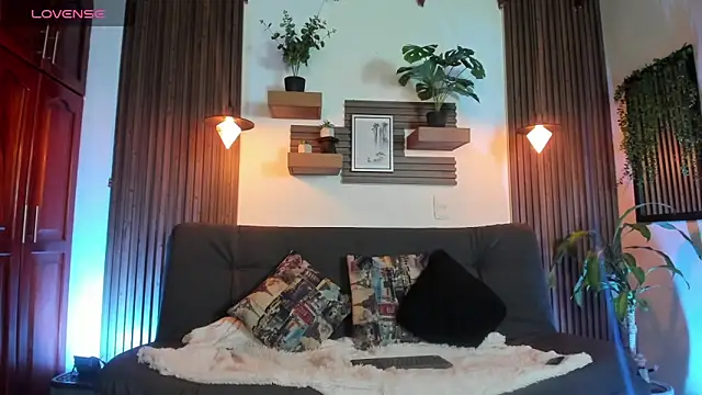 Layla 707 online show from March 2025 05:49:02 AM